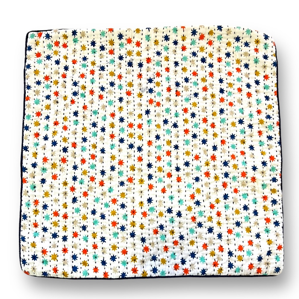 ROBERTA ROLLER RABBIT Star Print Decorative Pillow 18X18 - Picture 3 of 6